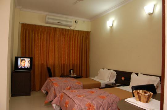 Hotel Royal Regency Bori  Oda fotoğraf