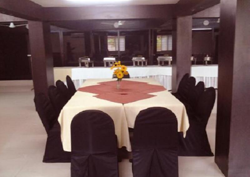 Hotel Royal Regency Bori  Dış mekan fotoğraf