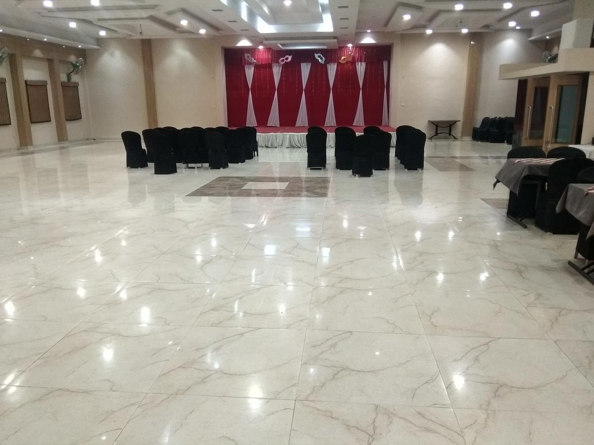 Hotel Royal Regency Bori  Dış mekan fotoğraf