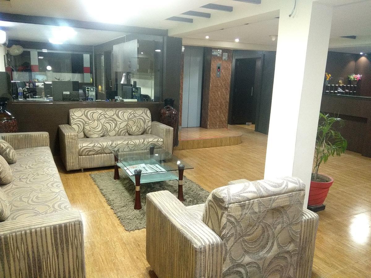 Hotel Royal Regency Bori  Dış mekan fotoğraf