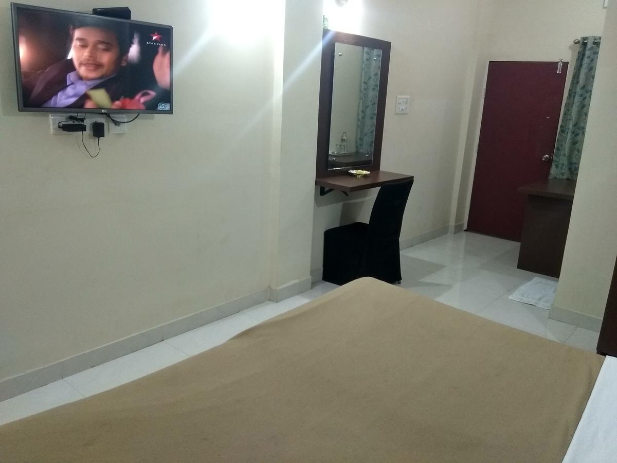 Hotel Royal Regency Bori  Dış mekan fotoğraf