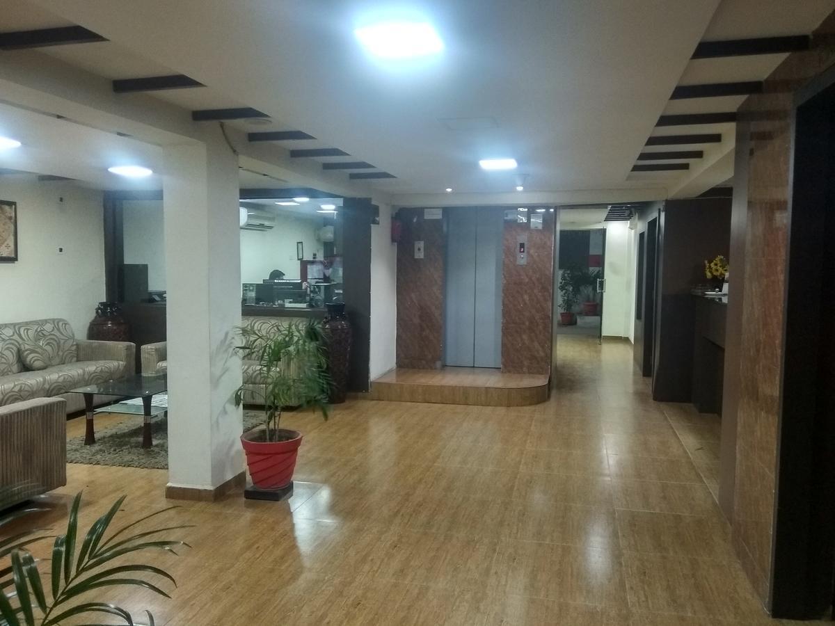 Hotel Royal Regency Bori  Dış mekan fotoğraf