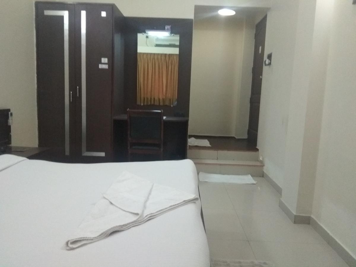 Hotel Royal Regency Bori  Dış mekan fotoğraf